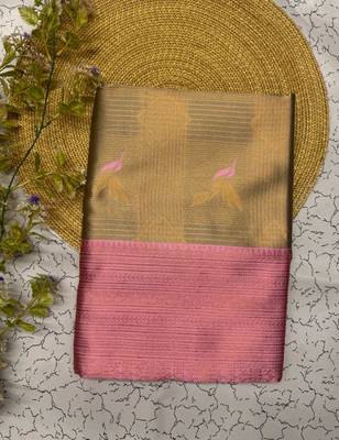 New Banarasi Silk Blend Golden Color woven Saree with Blouse Set For Women's 3