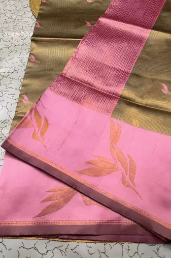 New Banarasi Silk Blend Golden Color woven Saree with Blouse Set For Women's