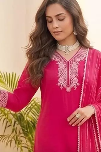 Women ethnic motifs embroidered regular thread work kurta with trousers & with dupatta