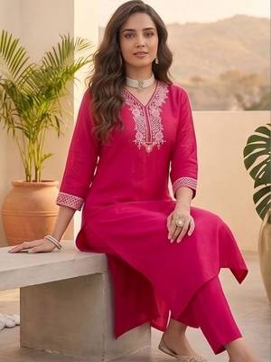 Women ethnic motifs embroidered regular thread work kurta with trousers & with dupatta 3