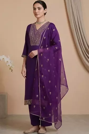 Women ethnic motifs embroidered regular thread work kurta with trousers & with dupatta