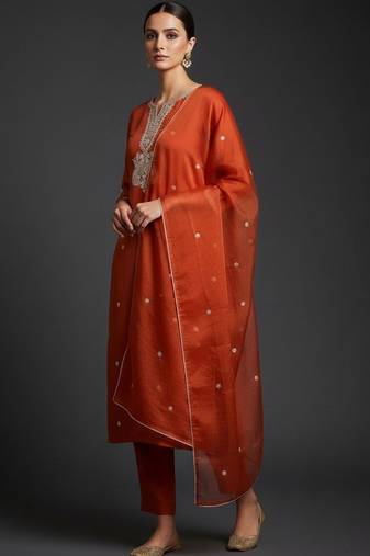Ethnic motifs embroidered thread work kurta with trousers & with dupatta