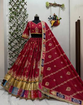 Maroon Muslin Cotton Navratri Chaniya Choli with Mirror Work & Georgette Dupatta 2