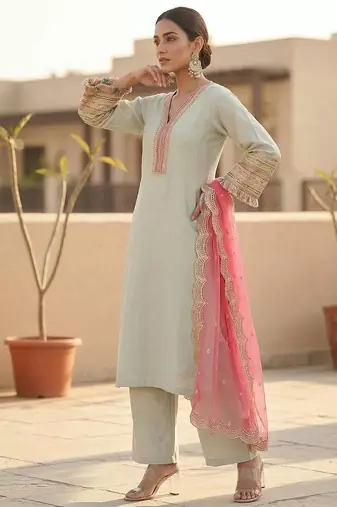 Women embroidered regular kurta with trousers & with dupatta