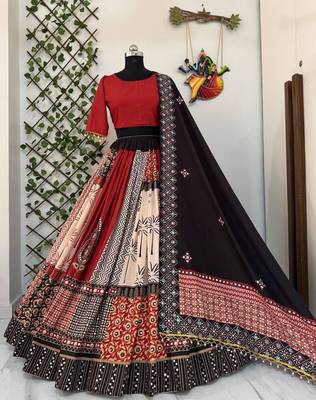 Multicolor Muslin Cotton Navratri Chaniya Choli with Real Mirror Work & Dupatta 2