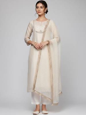 Women regular thread work kurta with trousers & with dupatta 1