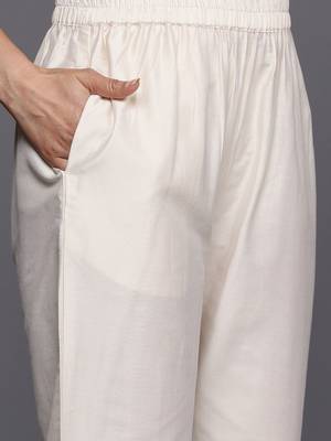 Floral yoke design regular sequinned kurta with trousers & dupatta 4