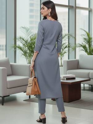 Women regular kurta with trousers & with dupatta 3