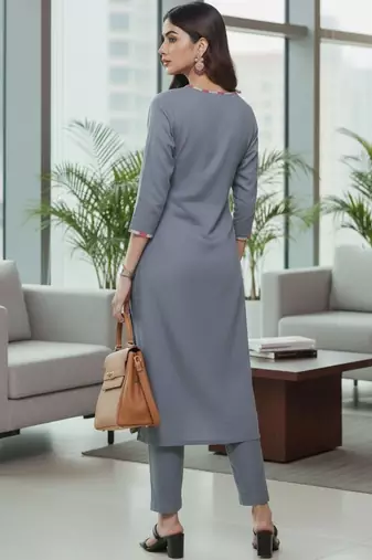 Women regular kurta with trousers & with dupatta