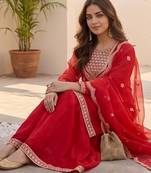 Women ethnic motifs embroidered thread work kurta with sharara & with dupatta