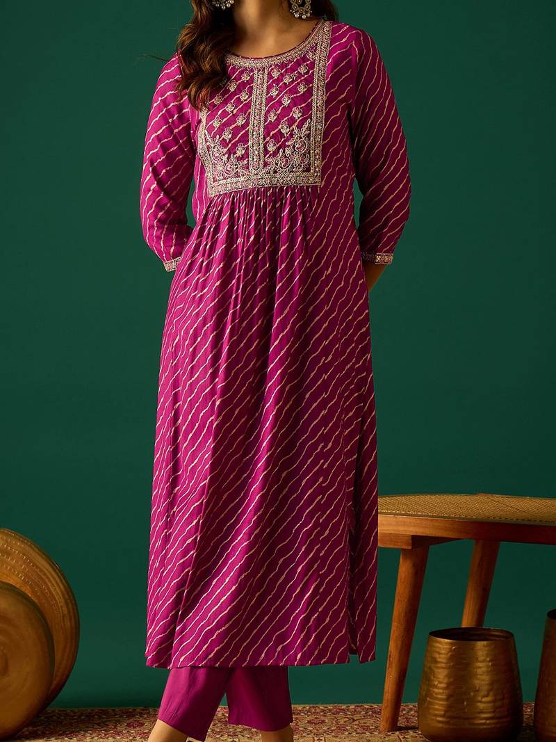 Leheriya printed zari kurta with trouser & dupatta
