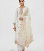 Women ethnic motifs embroidered regular thread work kurta with trousers & with dupatta