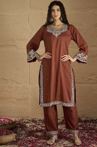Women floral printed kurta with trousers & dupatta