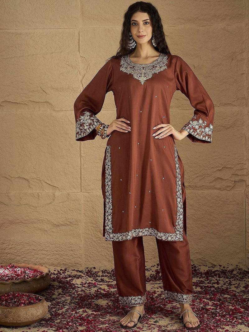 Women floral printed kurta with trousers & dupatta