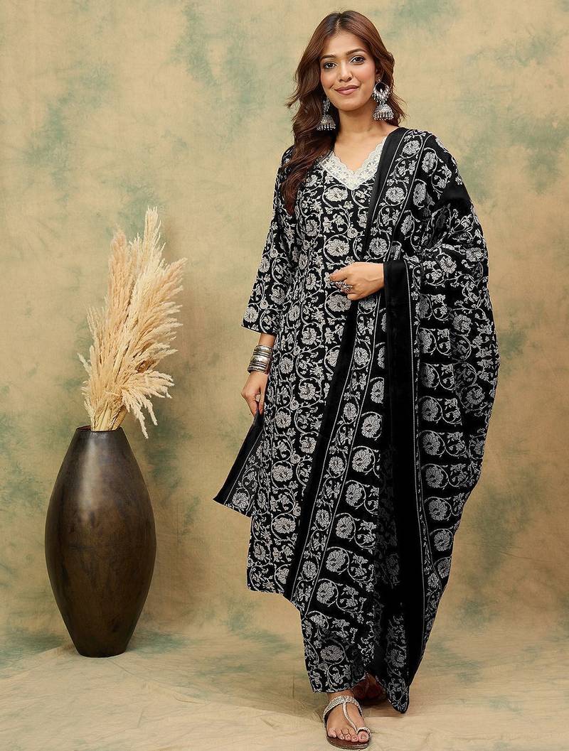 Women ethnic motifs printed regular kurta with trousers & dupatta