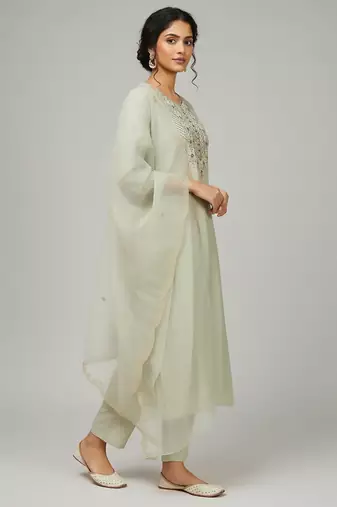 Women ethnic motifs embroidered regular thread work kurta with trousers & with dupatta