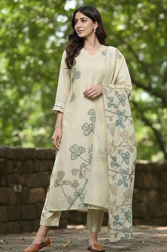 Women floral embroidered thread work chanderi cotton kurta with trousers & dupatta