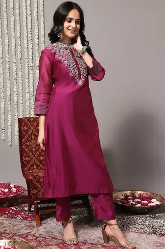 Floral embroidered chanderi silk kurta with trousers & dupatta