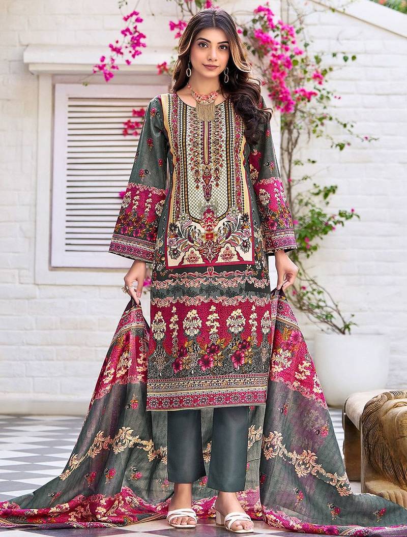 Women printed regular beads and stones kurta with trousers & with dupatta