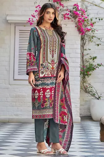 Women printed regular beads and stones kurta with trousers & with dupatta