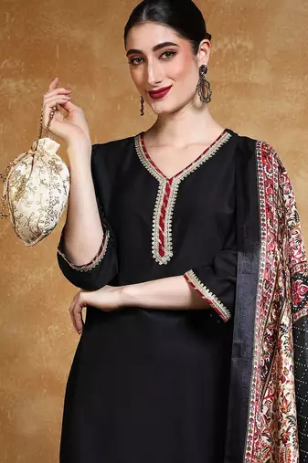 Women solid kurta with trousers & dupatta