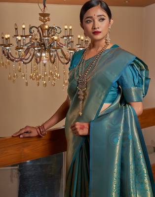 blue woven pure silk blend designer pallu saree with blouse 2