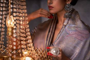 grey woven pure silk blend designer pallu saree with blouse 3