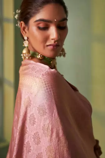 pear woven pure silk blend designer pallu saree with blouse