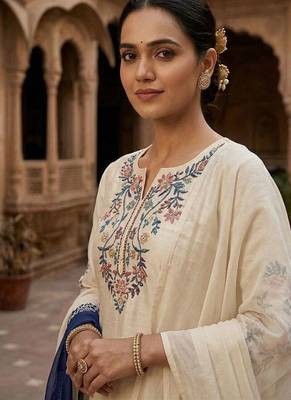 Cream crape silk blend kurta palazzo set with dupatta 2