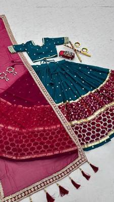 NAVRATRI  RAMA GREEN FAUX GEORGETTE THREAD Lehenga choli 1