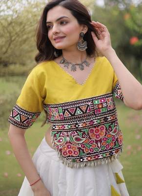 White Roman Navaratri Lehenga Choli For Women's 2