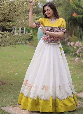 White Roman Navaratri Lehenga Choli For Women's 3
