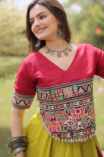 Yellow Roman Navaratri Lehenga Choli For Women's