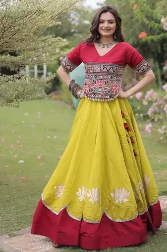 Yellow Roman Navaratri Lehenga Choli For Women's