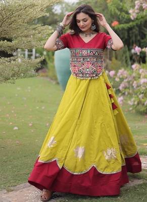 Yellow Roman Navaratri Lehenga Choli For Women's 4