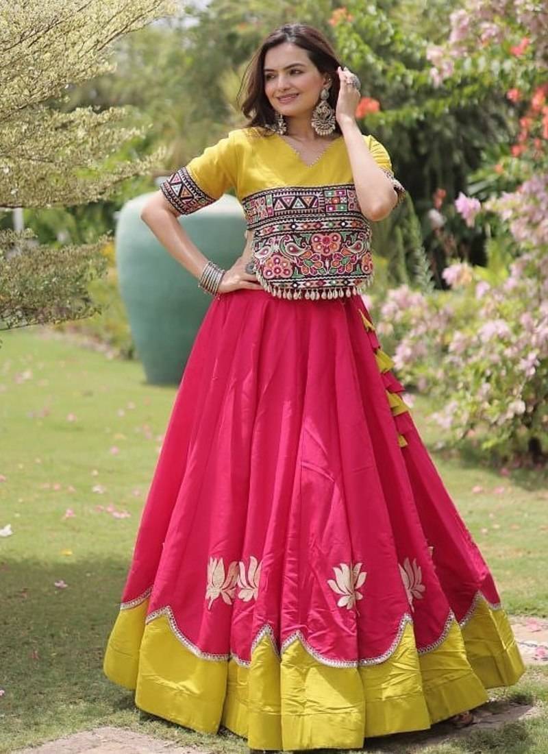 Pink & Yellow Roman Navaratri Lehenga Choli For Women's