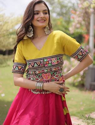 Pink & Yellow Roman Navaratri Lehenga Choli For Women's 2