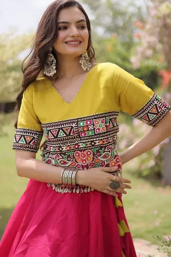 Pink & Yellow Roman Navaratri Lehenga Choli For Women's