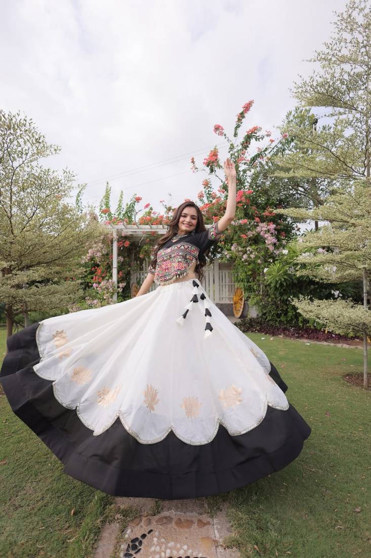 White & Black Roman Navaratri Lehenga Choli For Women's
