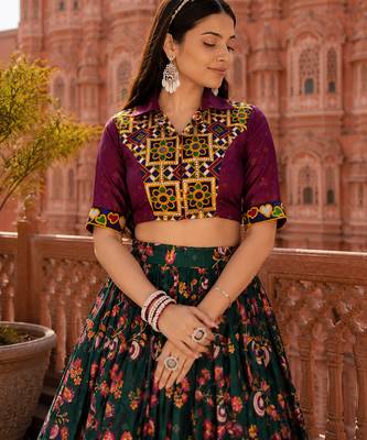 Green Soft Silk Blend Printed Gamthi Work Lehenga Se 2