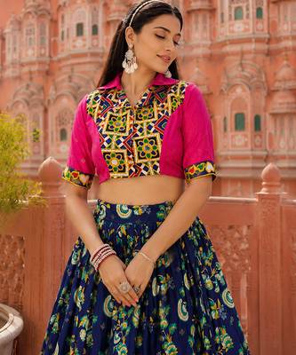 Navy Blue Soft Silk Blend Printed Gamthi Work Lehenga Se 3