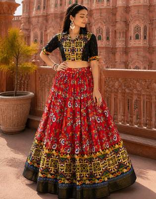 Red Soft Silk Blend Printed Gamthi Work Lehenga Se 2