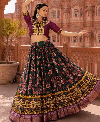 Green Soft Silk Blend Printed Gamthi Work Lehenga Se 3