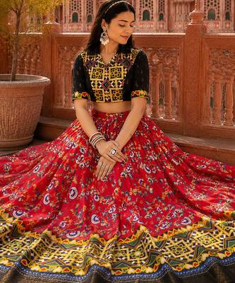 Red Soft Silk Blend Printed Gamthi Work Lehenga Se 3