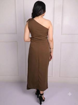Brown self design one-shoulder co-ord set for women 3