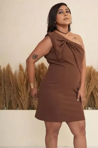 Brown bow work one-shoulder sheath dress for women