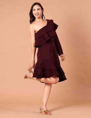 Burgundy ruffle work crepe one-shoulder midi dress 2