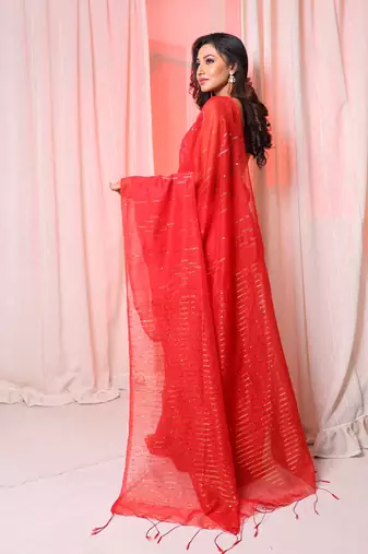Red handloom cotton blend saree with gorgeous pallu