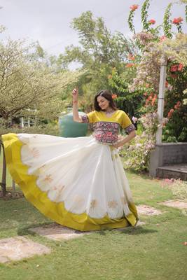 White & Lemon Yellow Lotus Flower Gota & Mirror Lace Work Roman Flared Lehenga With Kutchi Gamthi Blouse Set 2