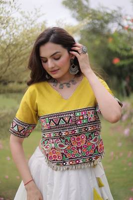 White & Lemon Yellow Lotus Flower Gota & Mirror Lace Work Roman Flared Lehenga With Kutchi Gamthi Blouse Set 5